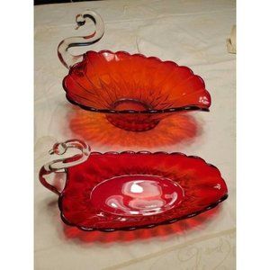Vintage 1940s-1960s Heirloom Large Ruby Red Fluted Art Glass Crystal Swan Dished